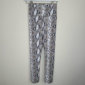 Aritzia TNA Equator‎ Snake Print Workout Leggings Stretch Size XS